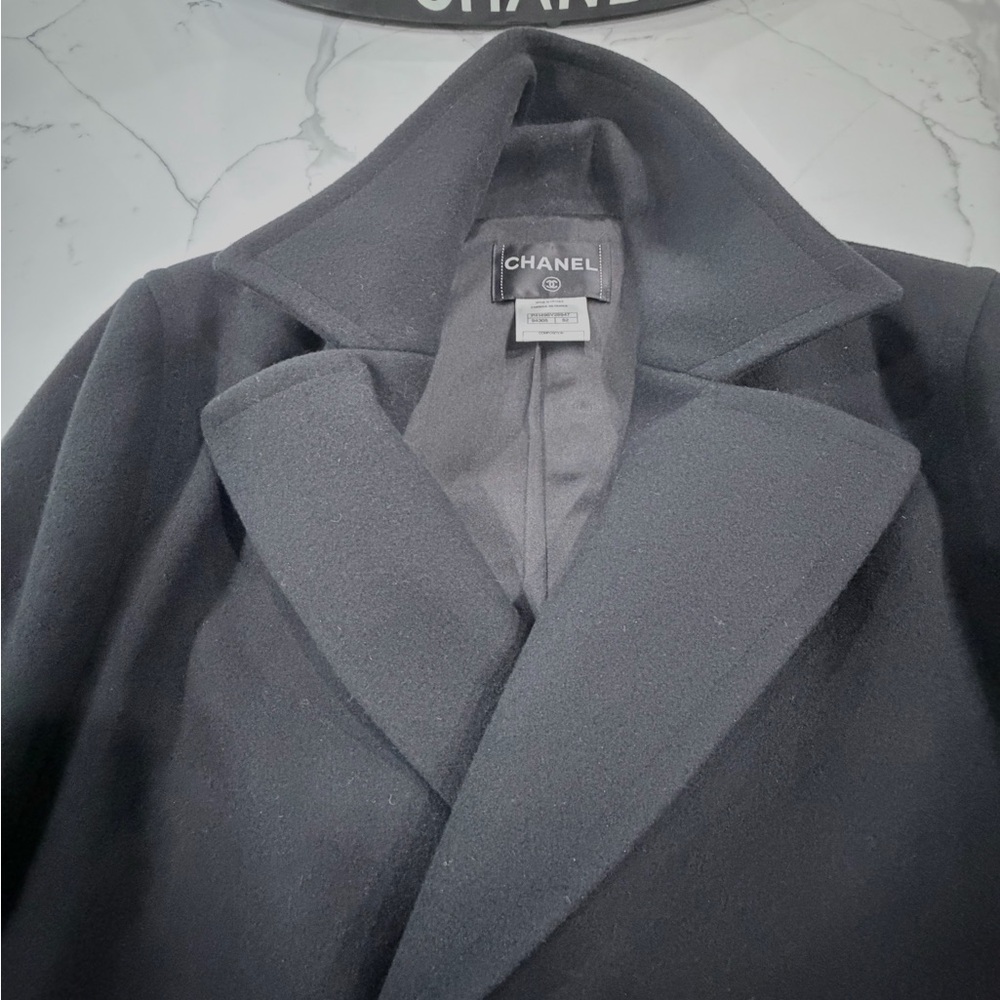 NWOT CHANEL MENS BLACK WOOL PEACOAT WITH CHANEL SIGNATURE BUTTONS IN GUNMETAL - Picture 4 of 12